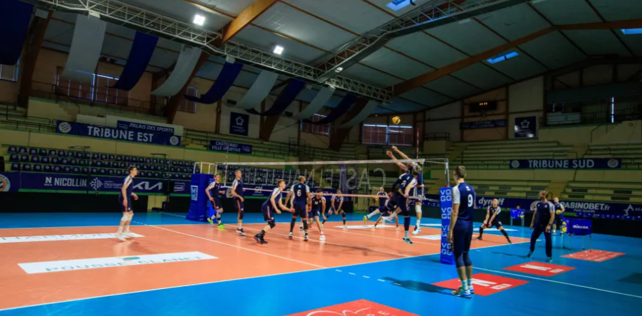 Match de volley masculin, au Palais des sports